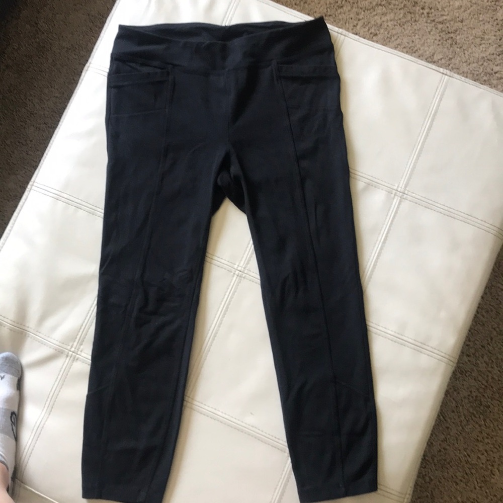 Athleta Metro Capri Sz M